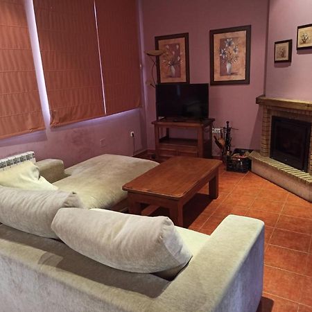 La Bimborra Guest House Becedas Luaran gambar