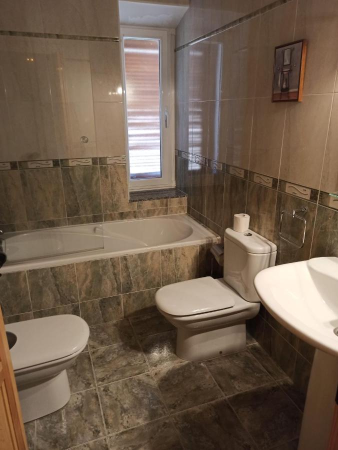 La Bimborra Guest House Becedas Luaran gambar